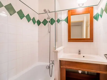 Appartement Coquet avec Piscine et Balcon à Ciboure, Proche Golf de la Nivelle - Photo 8