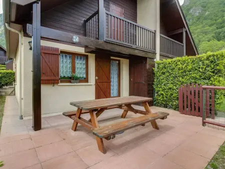 Chalet 2 chambres, 6 pers, terrasse, balcon, parking, wifi, près ski et commerces - Photo 11
