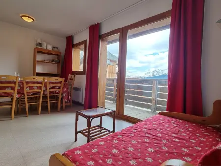 Appartement 4 pièces, 8 pers, proche pistes, parking, casier à ski - Photo 2