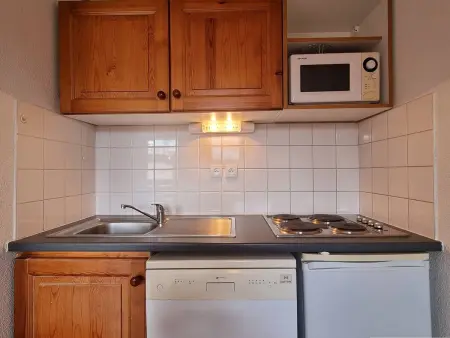 Appartement 4 pièces, 8 pers, proche pistes, parking, casier à ski - Photo 10