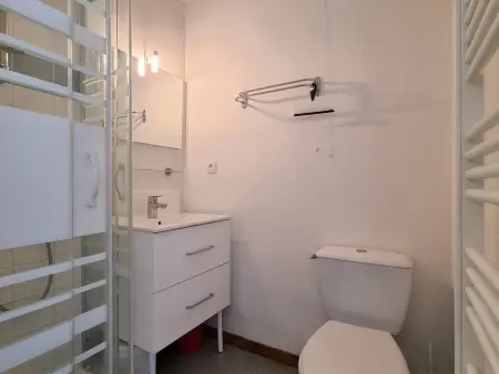 Appartement spacieux 4 pièces avec 3 chambres, balcon, proche télésiège à SuperDévoluy - Photo 12