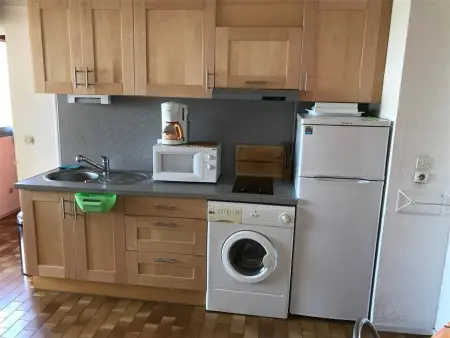 Appartement T2 Cabine 6 pers en bord de mer, parking privé, proche commerces et plage - Leucate - Photo 2