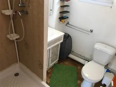 Appartement T2 Cabine 6 pers en bord de mer, parking privé, proche commerces et plage - Leucate - Photo 10