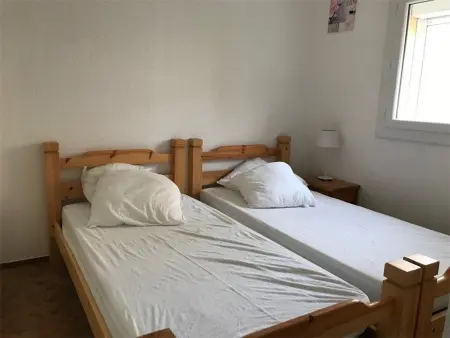 Magnifique T2 en bord de mer, 4 couchages, terrasse, parking, plage à pied, proche commerces et Aqualand - Photo 6