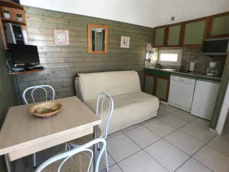 Appartement T2 à 150m de la plage, 5 couchages, terrasse, parking, proche commerces - Port Leucate - Photo 1