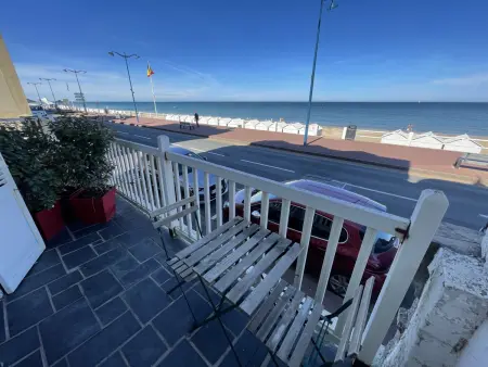 Charmant appartement 2 pièces front de mer avec parking - Photo 6