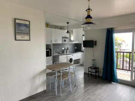 Appartement 2 pièces avec balcon à deux pas de la plage, WIFI et parking - Photo 1
