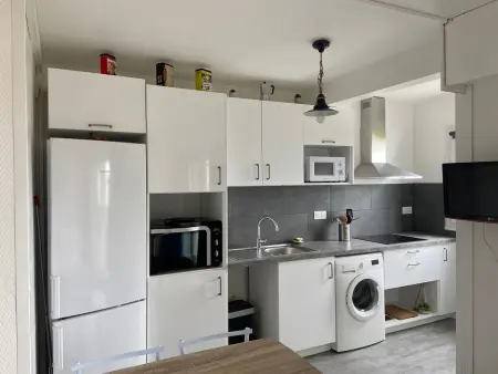 Appartement 2 pièces avec balcon à deux pas de la plage, WIFI et parking - Photo 3
