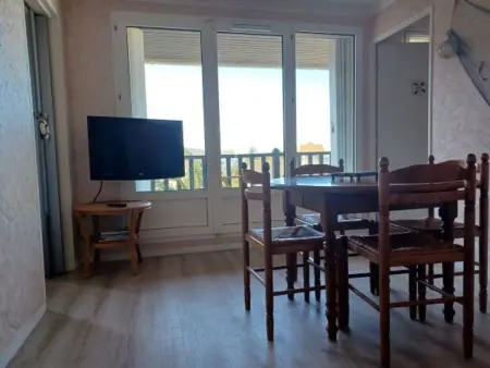Appartement 2 pièces avec balcon, proche plage et parking - Photo 3