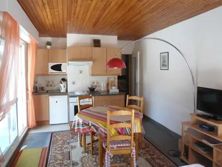 Studio agréable avec balcon et parking proche plage - Photo 1