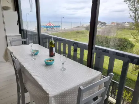Appartement rénové 2 pièces avec loggia vue mer et parking à Villers-sur-Mer - Photo 8