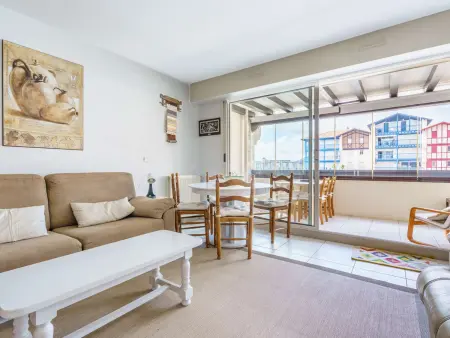 Appartement lumineux au port de plaisance, à 200m de la plage avec parking et commerces à proximité - Photo 2