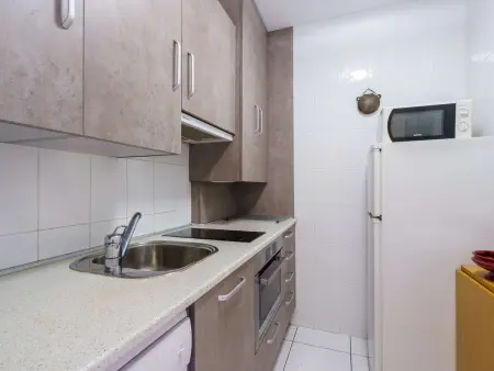 Appartement lumineux au port de plaisance, à 200m de la plage avec parking et commerces à proximité - Photo 4