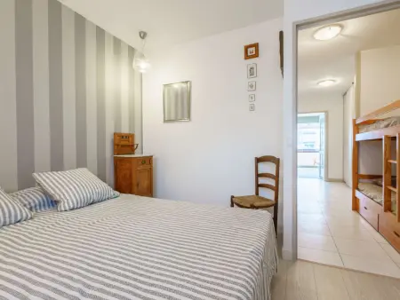 Appartement lumineux au port de plaisance, à 200m de la plage avec parking et commerces à proximité - Photo 7