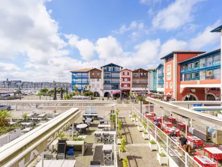 Appartement lumineux au port de plaisance, à 200m de la plage avec parking et commerces à proximité - Photo 10