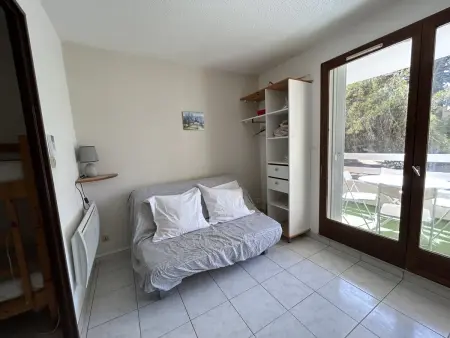 Studio cabine à Sète avec piscine, terrasse, parking privé, à 1km de la plage - Photo 7