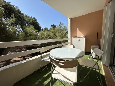 Studio cabine à Sète avec piscine, terrasse, parking privé, à 1km de la plage - Photo 10