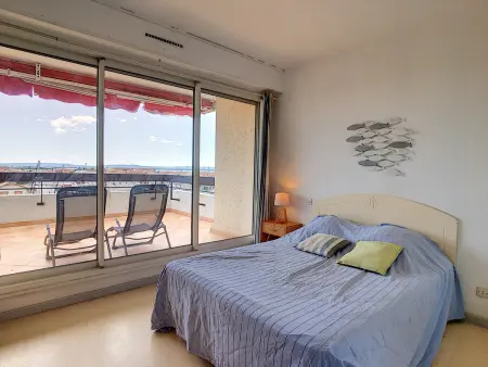 Appartement T2 avec Terrasse, Climatisation et Parking - Photo 9
