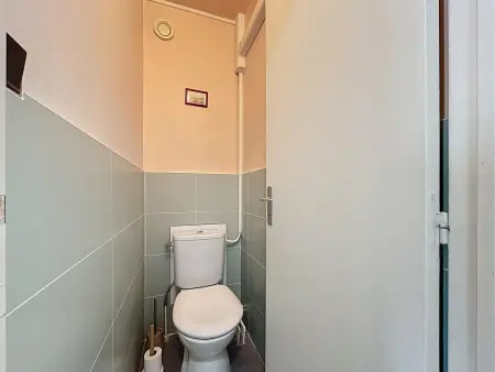 F2 Cabine avec Parking, Lave-linge, Lave-vaisselle, TV - Photo 11