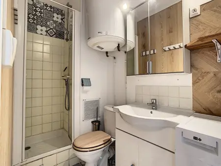 Studio Cabine Rénové Près Plage avec Parking Privé - Photo 9