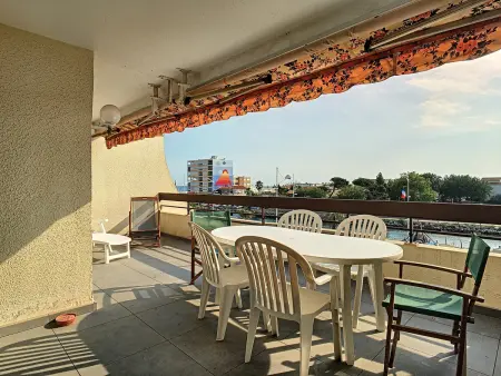 FF3 avec grande terrasse, proche plage et port, parking - Photo 3