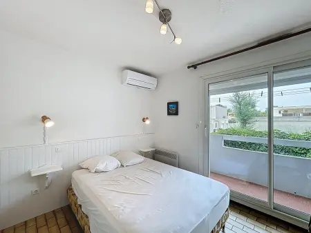 Appartement Climatisé avec Cabine et Parking Privé, à Deux Pas de la Plage, WiFi Inclus - Photo 4