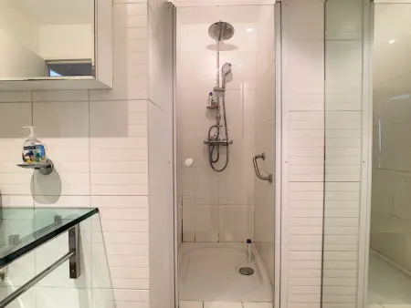 Bel F3 à Carnon avec piscine, parking, clim et WiFi - Photo 6