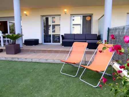 Appartement moderne avec piscine, terrasse, jardin et WIFI à 400m de la plage - Llançà - Photo 3