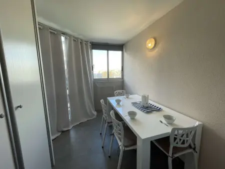 Appartement 2 pièces avec loggia et piscine à 100m de la plage - Le Grau-du-Roi - Photo 4
