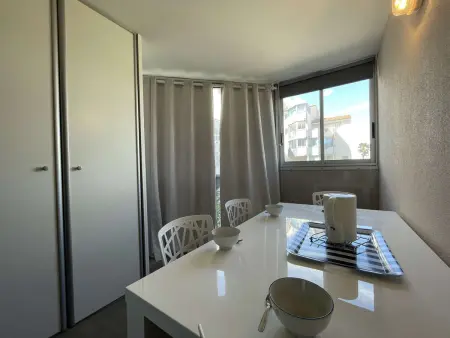 Appartement 2 pièces avec loggia et piscine à 100m de la plage - Le Grau-du-Roi - Photo 5