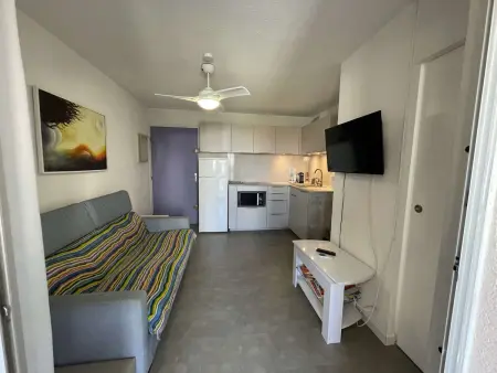 Appartement 2 pièces avec loggia et piscine à 100m de la plage - Le Grau-du-Roi - Photo 6