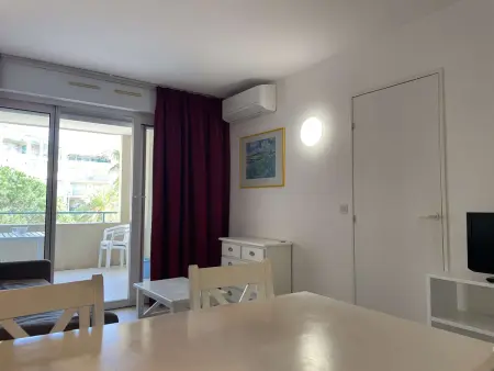 Appartement avec terrasse, piscine et à 5 min de la plage à Juan les Pins - Photo 2
