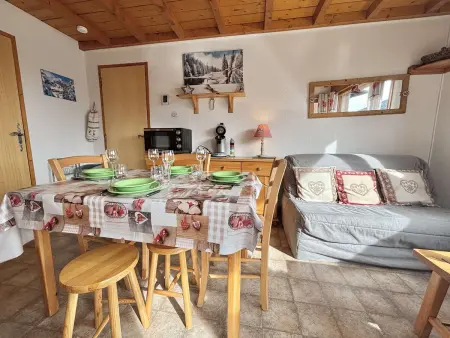 Appartement au pied des pistes avec terrasse, parking privé, casier à skis, proche commerces - Photo 1