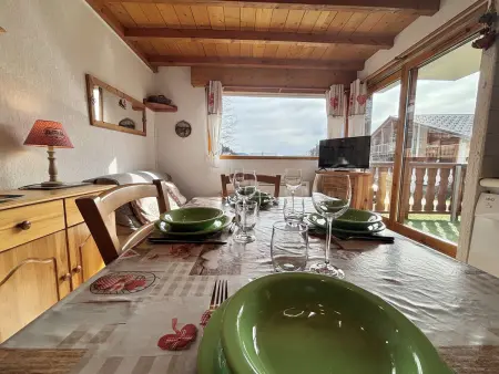 Appartement au pied des pistes avec terrasse, parking privé, casier à skis, proche commerces - Photo 7