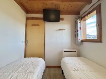 Appartement au pied des pistes avec terrasse, parking privé, casier à skis, proche commerces - Photo 16