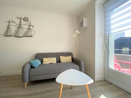 Appartement rénové 5 personnes avec balcon au centre de Perros-Guirec - Photo 3