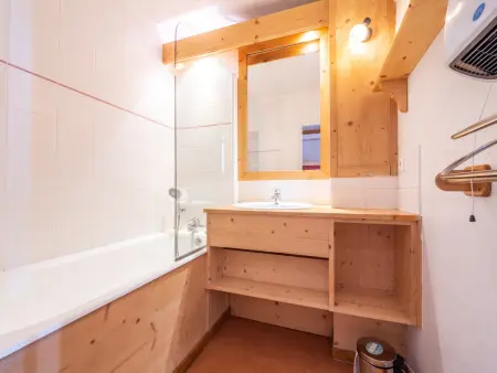Studio rénové skis aux pieds avec balcon et animaux acceptés - Photo 3