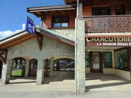 Studio mezzanine Les Saisies - 4 pers, balcon sud, centre station - Photo 4