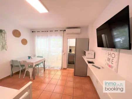 Appartement Familial à Salou - Piscine, Proche Plage, Climatisation & Wi-Fi - Photo 12