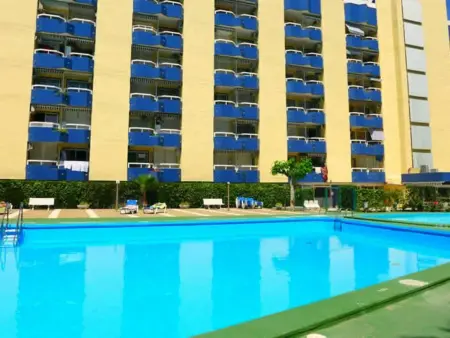 Appartement Familial à Salou - Piscine, Proche Plage, Climatisation & Wi-Fi - Photo 18