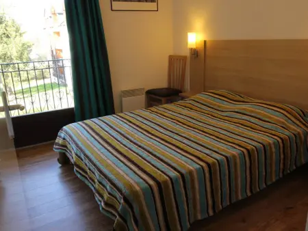 Appartement T2 avec Balcon, Parking et WiFi - Proche Thermes et Centre ville, 4 pers. - Photo 2
