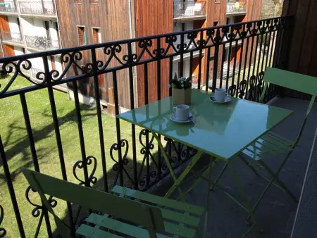 Appartement T2 avec Balcon, Parking et WiFi - Proche Thermes et Centre ville, 4 pers. - Photo 10