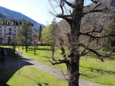 Appartement T2 avec Balcon, Parking et WiFi - Proche Thermes et Centre ville, 4 pers. - Photo 11