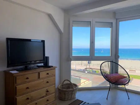 Appartement avec WIFI et Vue Mer, Plage de Trestraou à Perros-Guirec - Photo 11