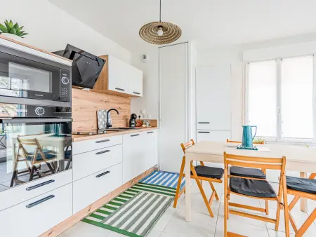 Appartement T3 Moderne avec Terrasse, 2 Parkings, Proche Centre – 4 Personnes, 2 Étoiles - Photo 1
