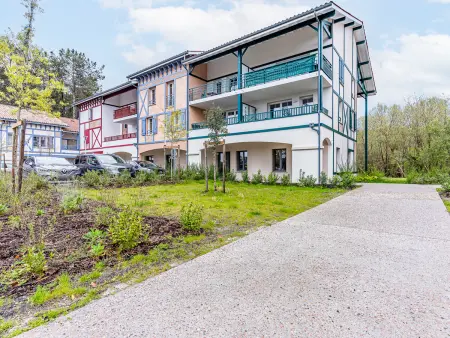 Appartement T3 Moderne avec Terrasse, 2 Parkings, Proche Centre – 4 Personnes, 2 Étoiles - Photo 9