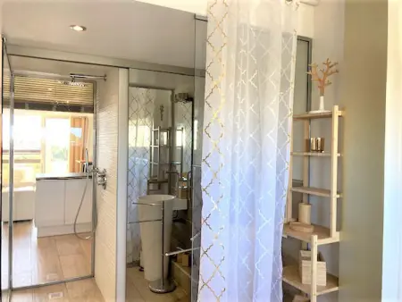 Appartement climatisé pour 2 avec parking, terrasse et vue mer - Photo 8