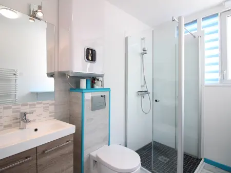 La Bourboule : Agréable T2 avec Terrasse, Balcon et Wifi - Proche Centre et Thermes - Photo 5