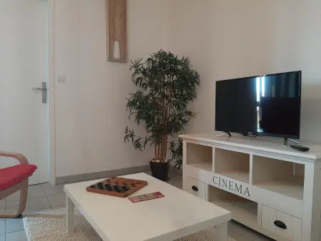 Appartement T2 Tout Confort Centre-Ville Vieux-Boucau avec Parking Privatif et Proche des Plages - Photo 8