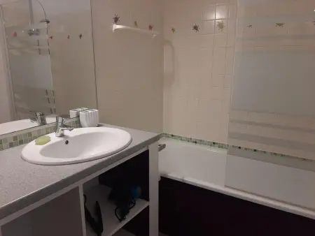 Appartement T2 Tout Confort Centre-Ville Vieux-Boucau avec Parking Privatif et Proche des Plages - Photo 9